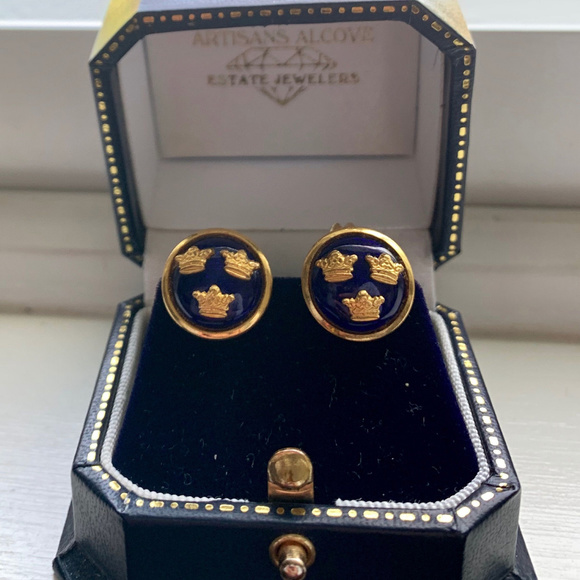 Vintage French Estate Earrings - Picture 3 of 4